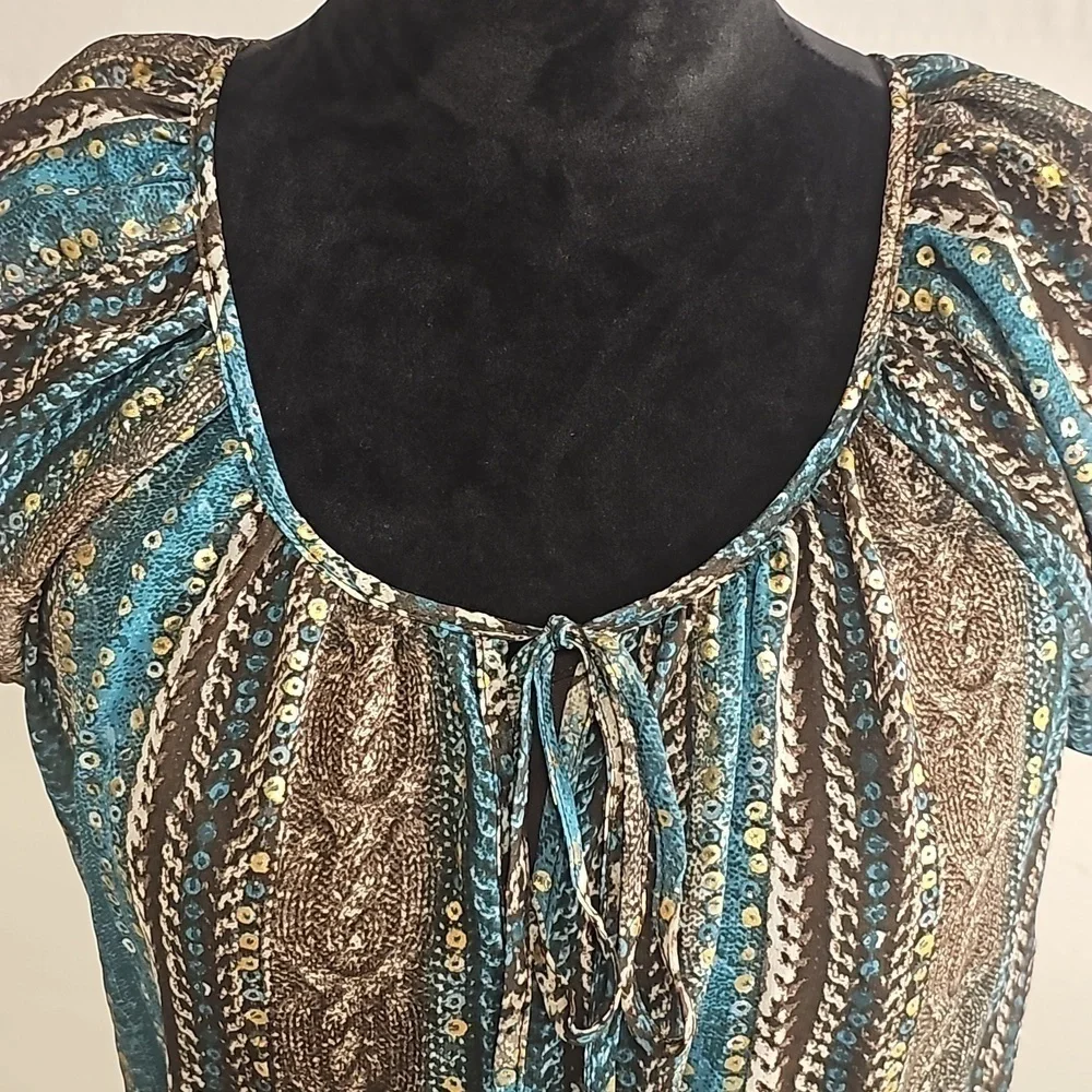 NWT Maurices short sleeve high low lined multi color dress size medium